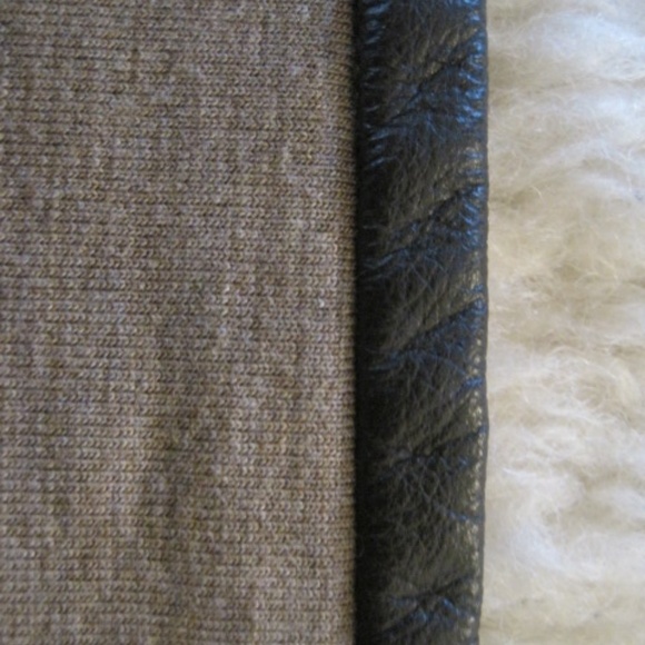 Raffinala Infinity Scarf - Picture 4 of 6